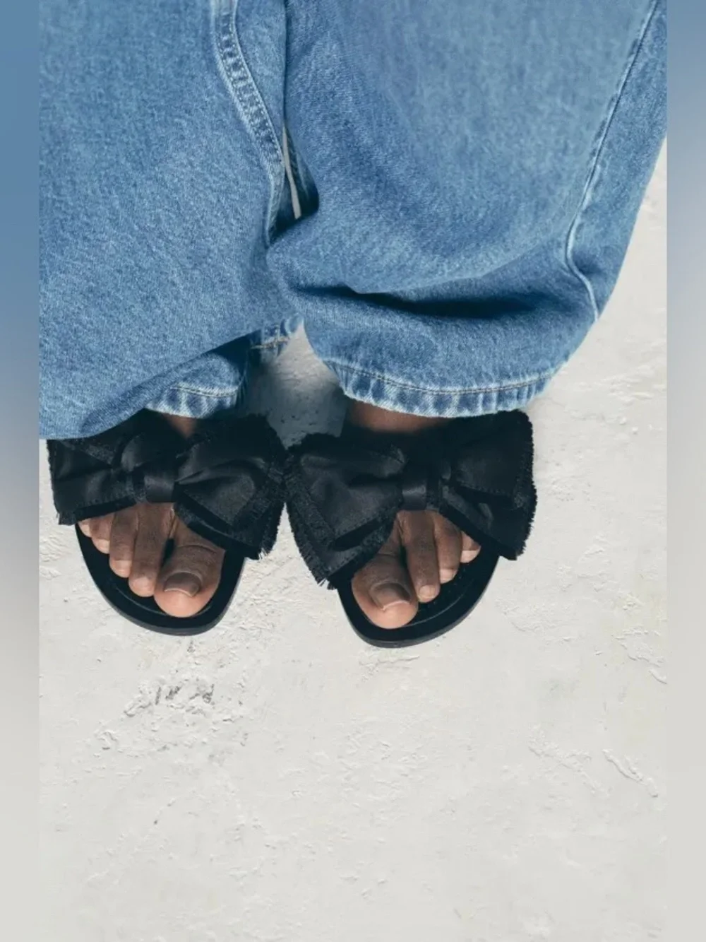 Zara Black Bow-Accent Slide Sandals - Picture 3 of 8
